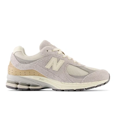 New Balance 2002r Sneakers Natural In Light Grey