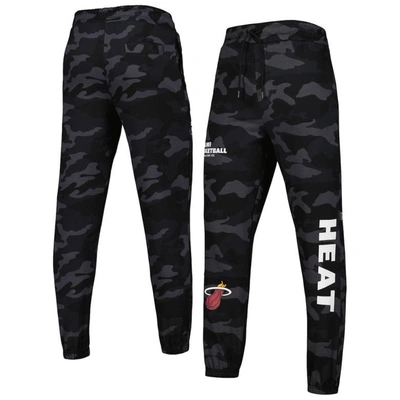 New Era Men's  Black, Camo Miami Heat Tonal Joggers In Black,camo