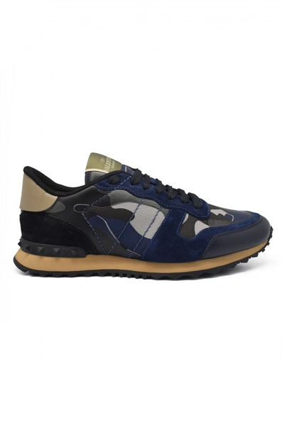 Valentino Garavani Rockrunner Camouflage Sneakers In Blu