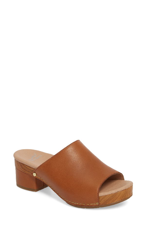 dansko camel