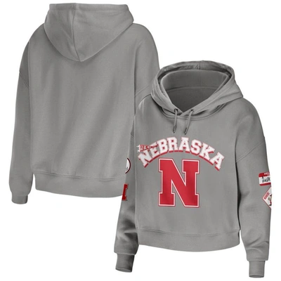 Wear By Erin Andrews Grey Nebraska Huskers Mixed Media Cropped Pullover Hoodie