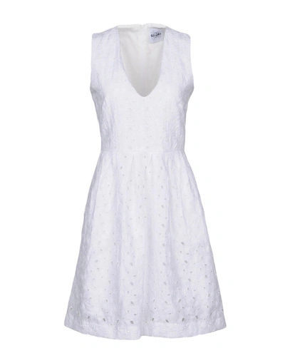 Si-jay Short Dress In White