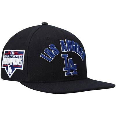Pro Standard Black Los Angeles Dodgers Stacked Logo Snapback Hat