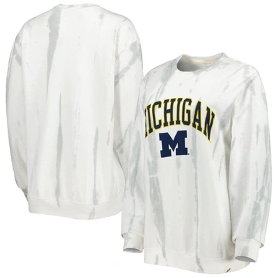 League Collegiate Wear Men's  White, Silver Michigan Wolverines Classic Arch Dye Terry Crewneck Pullo In White,silver