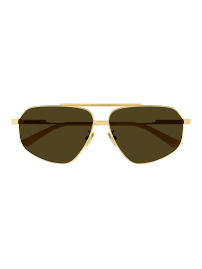 Bottega Veneta Eyewear Aviator Sunglasses In Gold
