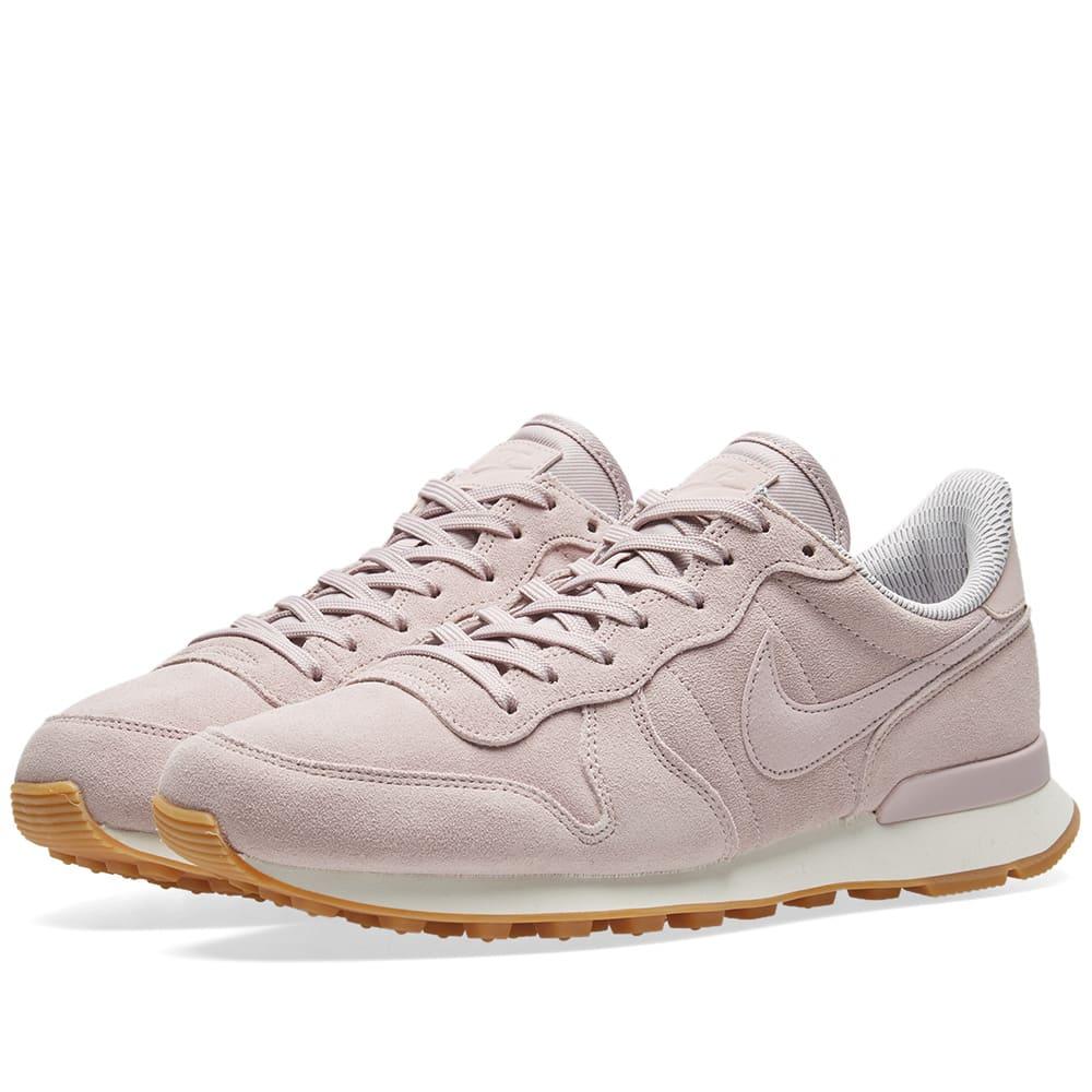 nike premium internationalist trainers in pink