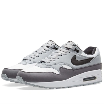 Nike Air Max 1 Sneakers In White/black (white)