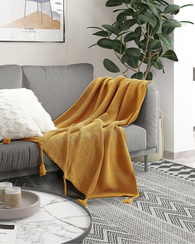 Cozy Tyme Isai Throw In Yellow