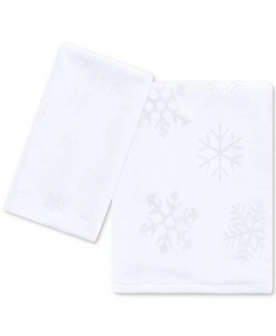 Martha Stewart Collection Snowflake Carved Bath Towels 30 X 54 Created For Macys Bedding In White