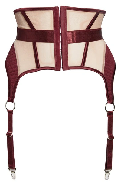 Hauty Quilted & Mesh Paneled Garter Belt In Red