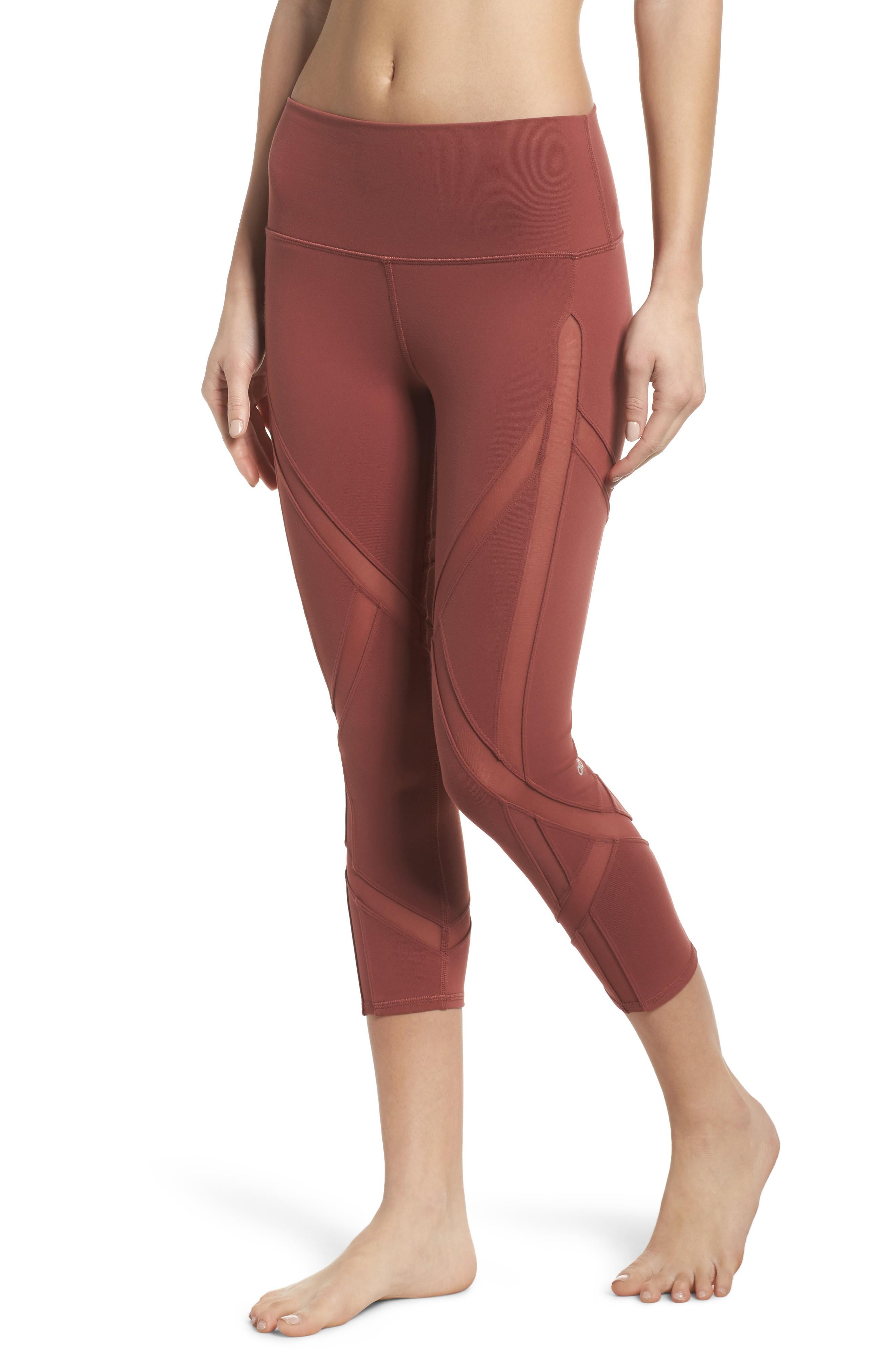 alo yoga capri