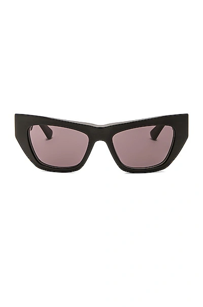 Bottega Veneta Acetate Cat Eye Sunglasses In Shiny Black