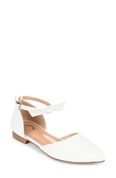 Journee Collection Vielo Pointed Toe Flat In White