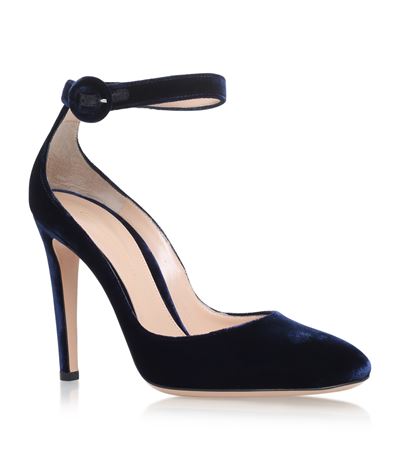 ankle strap courts
