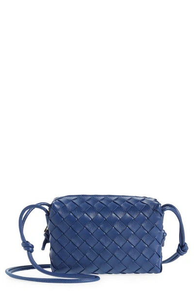Bottega Veneta Mini Loop Camera Intrecciato Leather Crossbody Bag In 4103 Cruise-gold