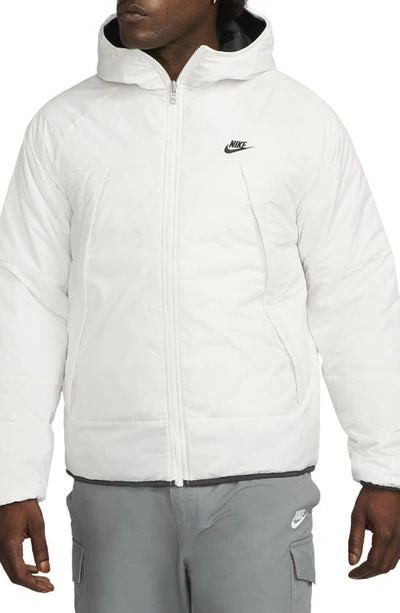 Nike Sportswear Therma-fit Legacy Reversible Jacket In Grey