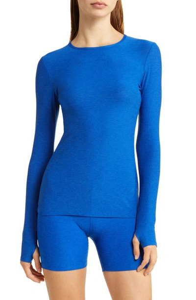 Beyond Yoga Featherweight Classic Crew Pullover Long Sleeve Top In Electric Royal Heath