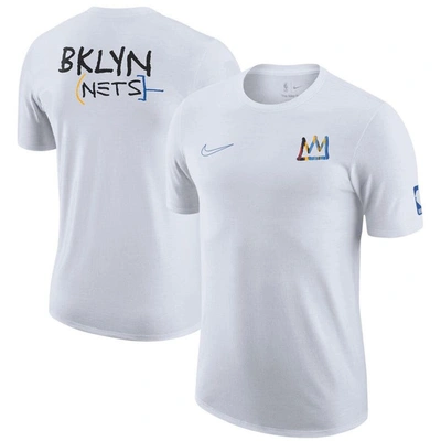 Nike White Brooklyn Nets 2022/23 City Edition Courtside Max90 Backer Relaxed Fit T-shirt