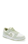 Nike Dunk Low Se Fleece Sneaker In Green
