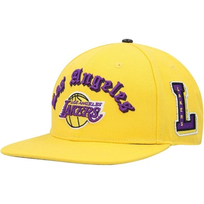 Pro Standard Gold Los Angeles Lakers Old English Snapback Hat