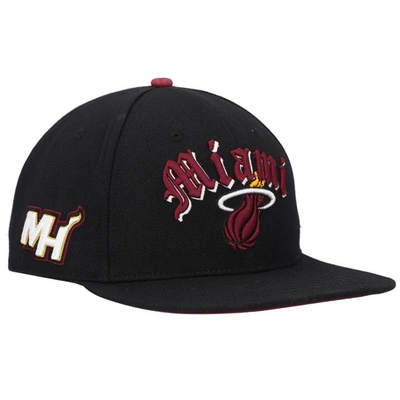 Pro Standard Black Miami Heat Old English Snapback Hat