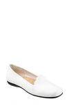 Trotters Sage Flat In White