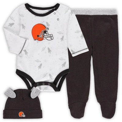 Outerstuff Babies' Newborn And Infant Boys And Girls White, Brown Cleveland Browns Dream Team Onesie Pants And Hat Set In White,brown