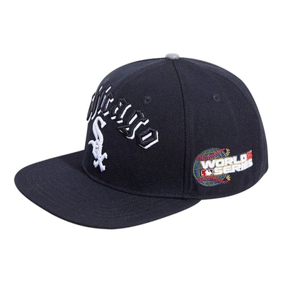 Pro Standard Black Chicago White Sox 2005 World Series Old English Snapback Hat
