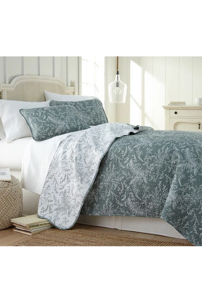 Southshore Fine Linens Winter Brush Reversible Quilt Set In Teal