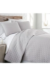 Southshore Fine Linens Ultra-soft Oversized Quilt Set In Light Gray