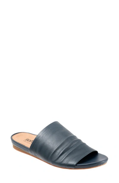 Softwalk Camano Slide Sandal In Navy