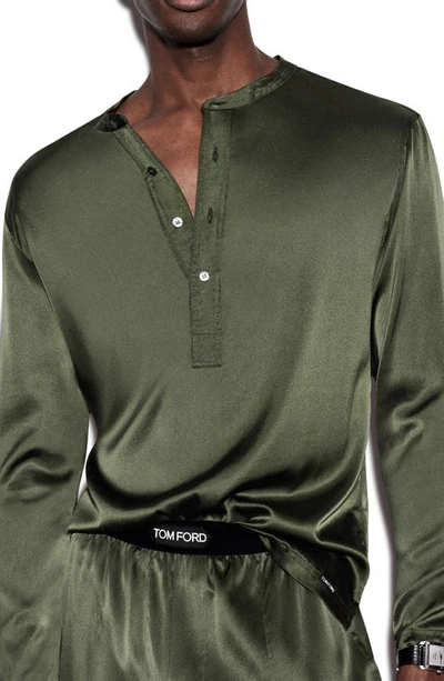 Tom Ford Henley Stretch Silk Pajama Shirt In Deep Military
