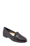 Trotters Liz Slip-on Loafer In Navy