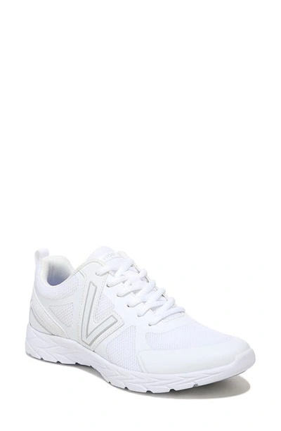 Vionic Miles Ii Sneaker In White