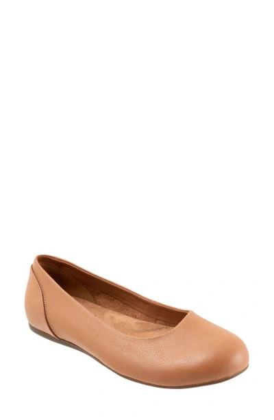 Softwalk Sonoma Flat In Blush