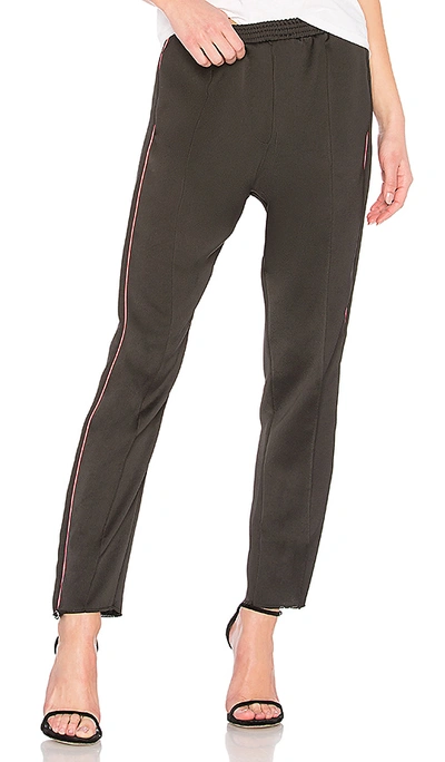 Nude Tapered Pant In Black