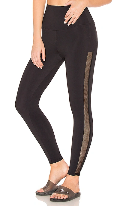 Onzie Side Runner Legging In Black