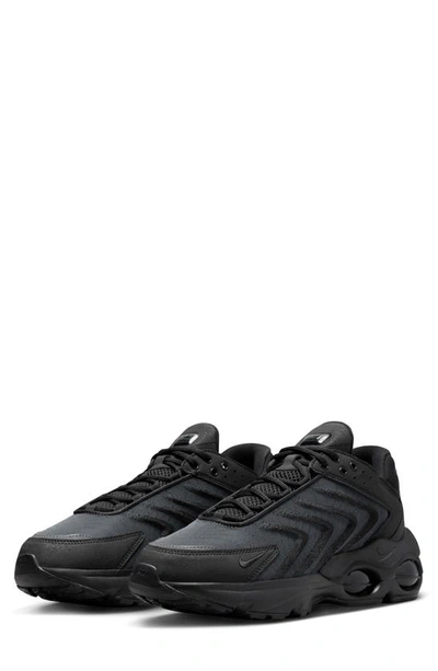 Nike Men's Air Max Tw Shoes In Black
