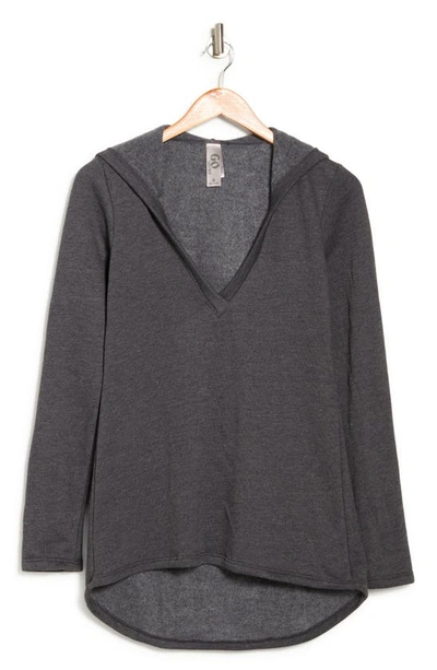 Go Couture Hooded Tunic Sweater In Charcoal Print 1