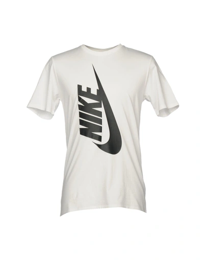 Nike T恤 In White