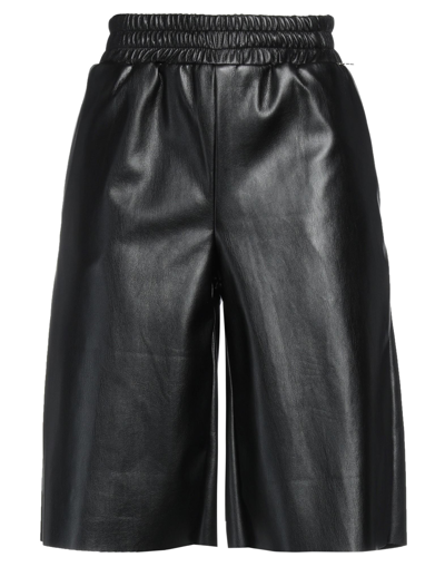 Souvenir Denim Shorts In Black