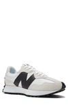 New Balance 327 Sneaker In White