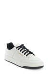 Saint Laurent Men's Sl/61 Low-top Sneakers In Grained Leather In White