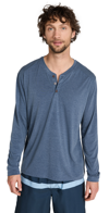 Fair Harbor The Seabreeze Performance Long Sleeve Henley In Dark Denim