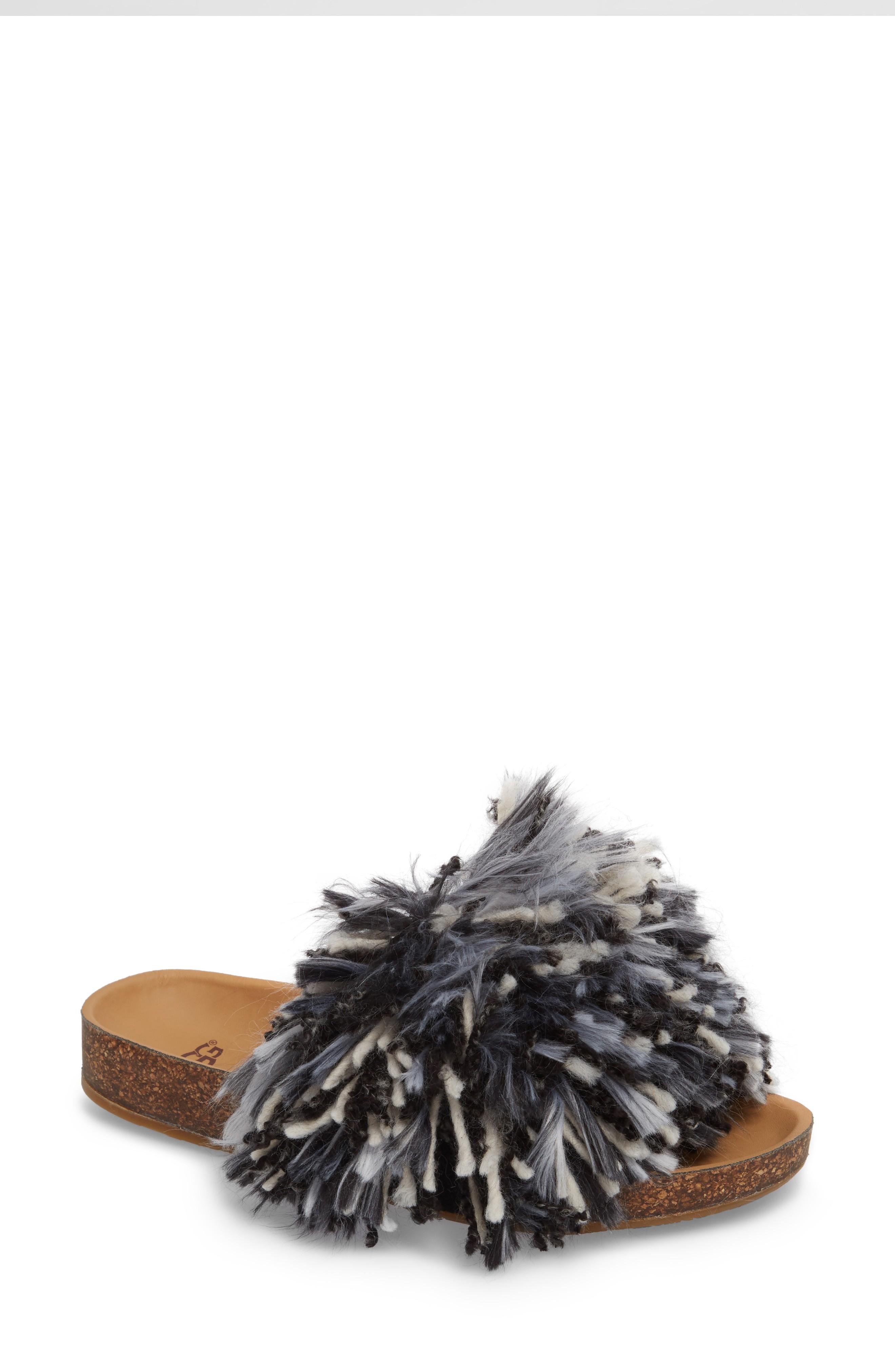 cindi yarn pom sandal