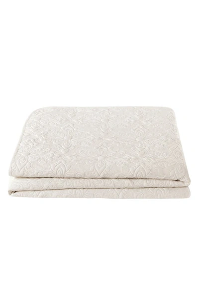 Vcny Home Caroline Embossed Floral Quilt Set In White
