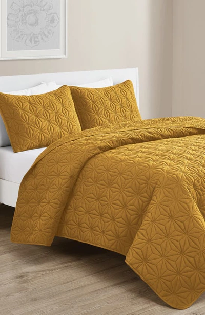 Vcny Home Kaleidoscope Embossed Geometric Quilt Set In Gold