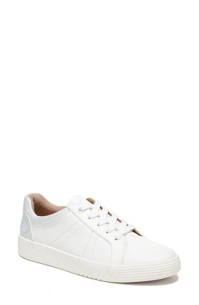 Natural Soul Neela Oxford Sneaker In Silver Smooth Synthetic