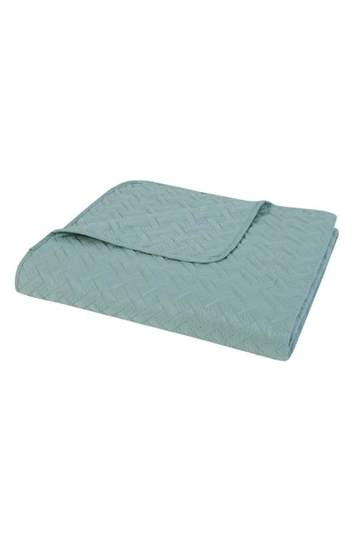 Vcny Home Nina Embossed Basketweave Quilt Set In Blue