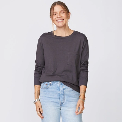 Monrow Long Sleeve Ex-boyfriend Pocket Crew In Faded Black